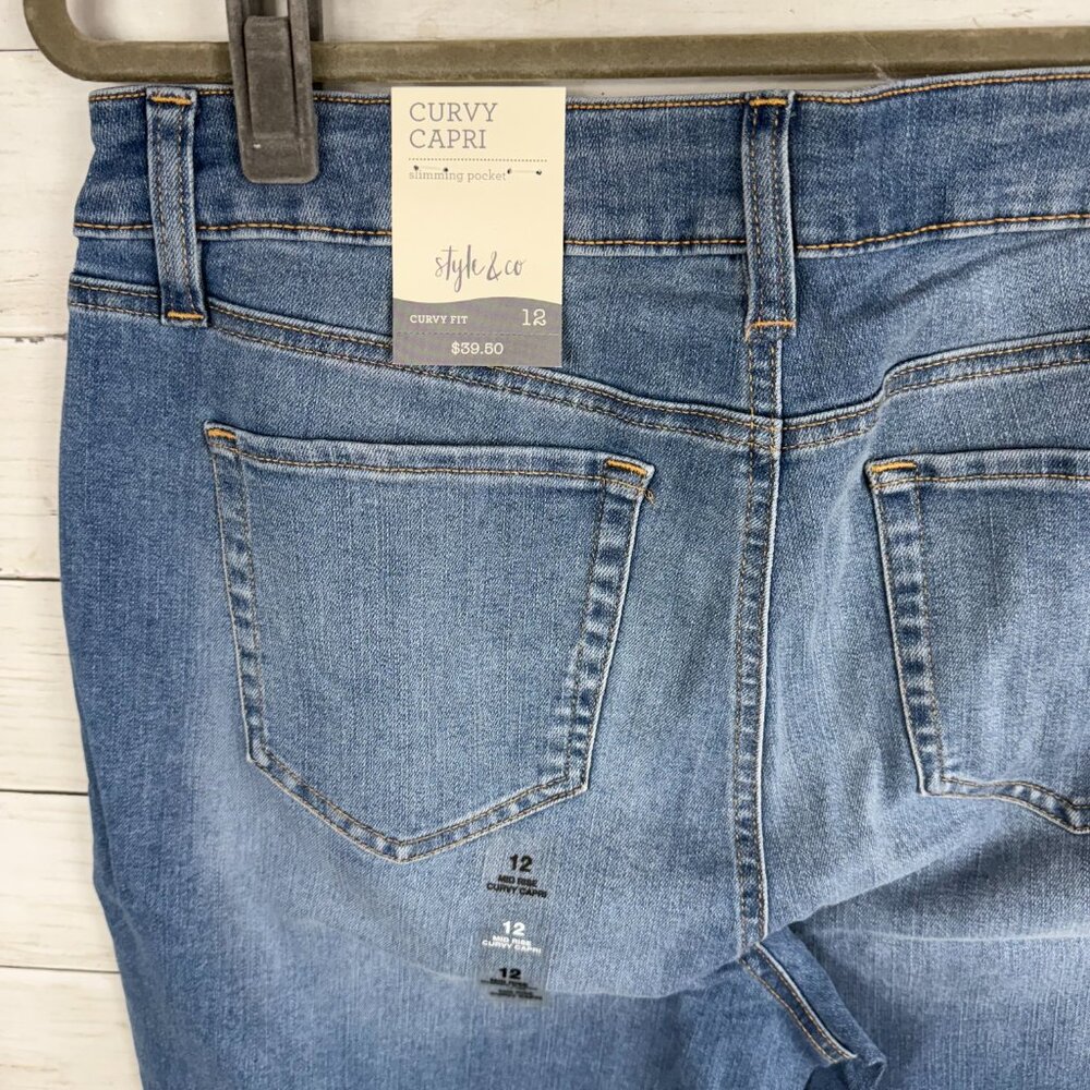 Style & Co Curvy Capri Mid-Rise Jeans - Picture 3 of 5